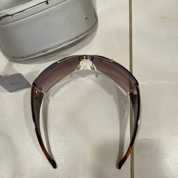 Christian Dior Western Shield Sunglasses - Picture 5 of 8